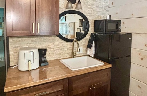 Sevierville House | #4 Stella - Tiny Home Cottage