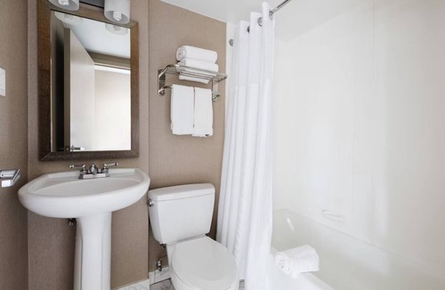 West End Apartment | 4 Units | DC Stay near National Mall | Walk to Georgetown Shops & Dining