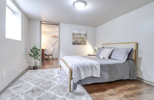 Lincoln House | 4bd 2b 10 guest | Close to Downtown