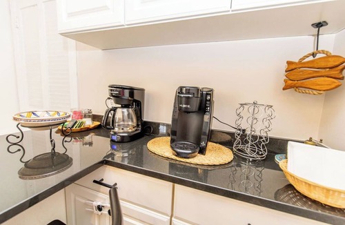Anchorage House | 4BR Family Retreat Near Annapolis w/Large Yard