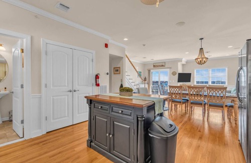 Seaside Heights Condo | 4BR Rooftop Retreat Near Beach w/Elevator & Parking