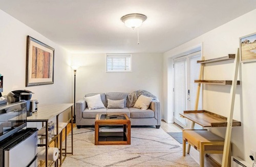 Eastport House | 5 bedroom house with EV charger Near Downtown Annapolis