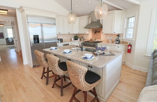 Surf City House | 5 BEDROOM OCEANFRONT OPEN FOR RENTALS YEAR ROUND!