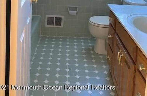 West Long Branch Apartment | 5 Bedroom Single family 139604 by Houzlet