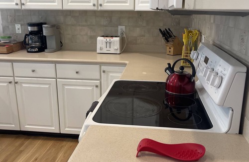 Greentree Apartment | 5 BR w/Band & Piano Setup, Private Gym, Theatre & Office