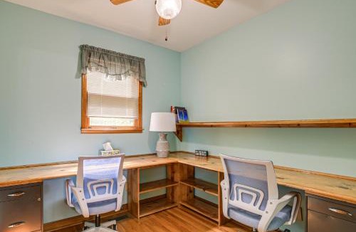 Tigerville House | 5 Mi to Lake Robinson: WFH-Friendly Home w/Pool