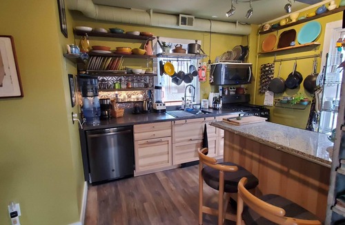 Frederick House | 5 minutes to "Everything Frederick", A Hidden Oasis with OSP