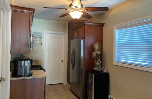 Sea Bright Condo | 5BR Home Amazing VIEWS, 2Family Unit Private Beach