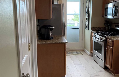 Sea Bright Condo | 5BR Home Amazing VIEWS, 2Family Unit Private Beach