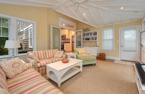 Admiral Estates House | 6 Bedroom Home 1 Block to the Beach! 1611 New Jersey Ave