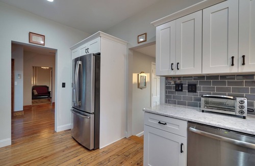 Point Pleasant Beach House | 6-bedroom home with 12 beach badges 2 blocks to beach with private studio apt