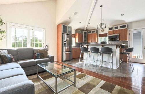 Loveladies House | 6 BR, Pool, Hot Tub and 5 min to Ocean