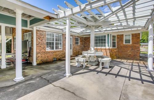 Myrtle Beach House | 6 Mi to Public Beach! Myrtle Beach Home w/Patio