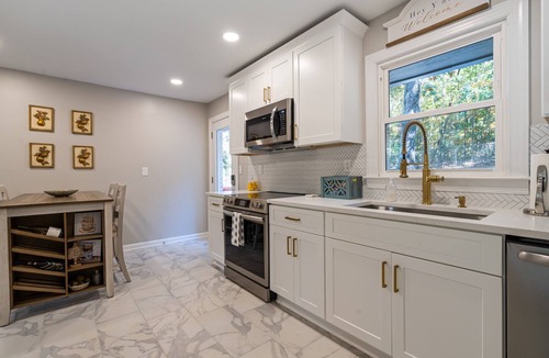 Cartersville Cottage | 6 Oriole Drive Cartersville
