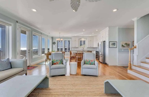 North Carolina Coast House | 6br Oceanfront Cottage w/awesome views and short walk to the boardwalk.