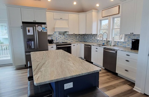 Whale Head Hill House | 7 Bed 5 Bath Newly Renovated Beach Getaway only 500 feet to the Beach