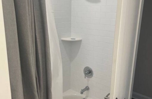 North End Apartment | 747 Simpson OCNJ 2bed 2 bath 1 year old Condo