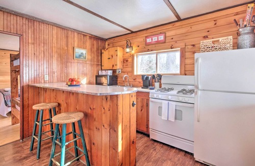 Rangeley Cabin | 8 Mi to Saddleback Ski Area: Cabin w/Fire Pit