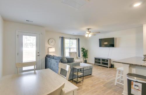 Sumter House | 9 Mi to Shawn AFB! Family Townhome Near Dining