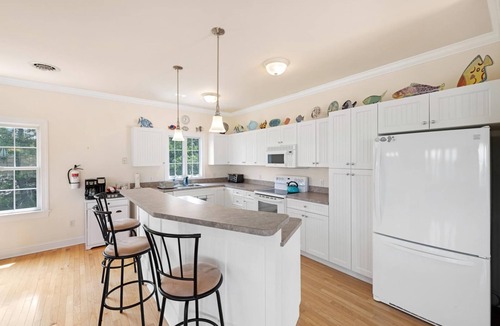 Town Bank House | A Bayfront Beauty in Historic Townbank 4 Bedroom 2.5 Bath sleeps 9