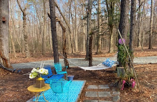 Siler City Cottage | A mini secluded resort on a 7 generation family farm in Piedmont NC.
