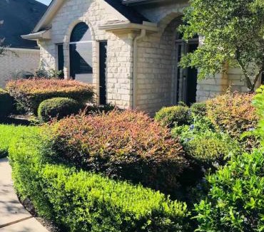 Round Rock House | A Private Room in a beautiful white stone house