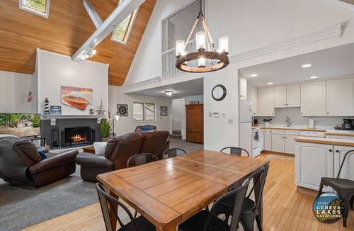 Fontana House | Abbey Springs Home|North Shore Hideaway|Fireplace|Large Deck|Pools|Beach|Clubhouse|Ping Pong Table