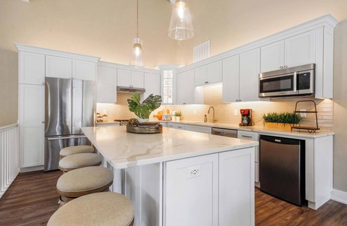 Fontana Condo | Abbey Springs - Private Community & Amenities!