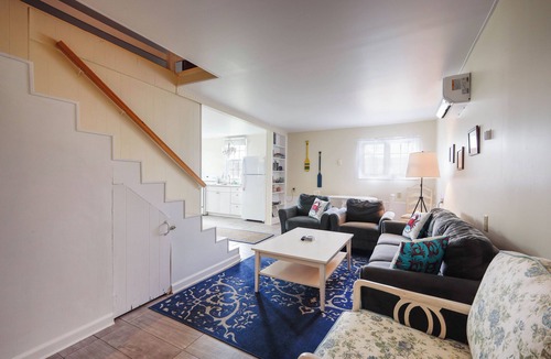 Taylors Island House | About Time! - Remote Waterfront Home with Dock - Sleeps 15-New EV Charger!