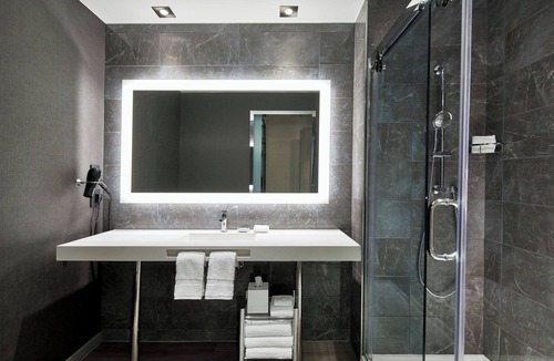 West Oak Hill Hotel | AC Hotel by Marriott Austin Hill Country