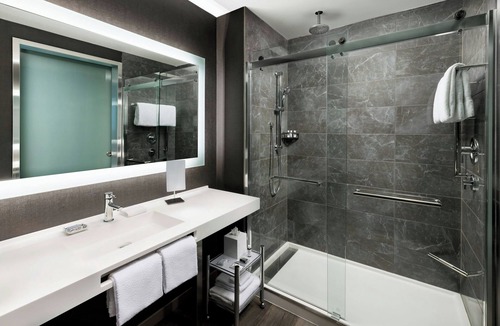 Bethesda Hotel | AC Hotel by Marriott Bethesda Downtown