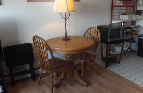 Kutzky Park Apartment | Across from St Marys hospital Covered By Faith 1