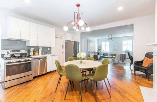 Clinton Hill Apartment | Adelphi II by RoveTravel | Apt in Ft Greene w/Deck