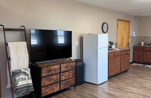 Hartley House | Adorable 1-bedroom suite with great outdoor area.