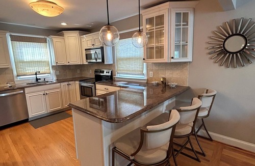 Margate City House | Adorable 2BR 2Bath home 3 blocks from the beach in the heart of Margate, NJ