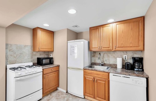 Seaside Heights Apartment | Adorable 2br half a block from the beach