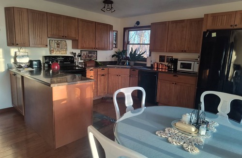 Orange Prairie Cottage | Adorable 3-bedroom cottagen 4.97 rating on other site. you will love it.