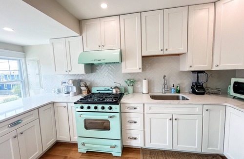 Ship Bottom Cottage | Adorable Bayfront Cottage; Heated Pool - 2 Bed & 2 Bath