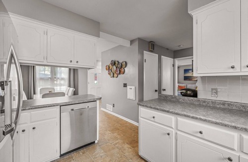 Maplewood House | Adorable Comfy Home- 3M Headquarter-Battle Creek Park- MOA- DTWN St. Paul