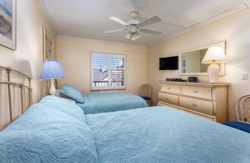 Midtown Ocean City Condo | Adorable, highly-amenitized 1-bedroom oceanfront condo with free WiFi, HBO, and an outdoor pool located steps from the beach!