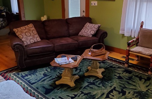 Maurertown House | Adorable Log Home Surrounded by GWNF and Hiking Trails. Peace and Privacy!