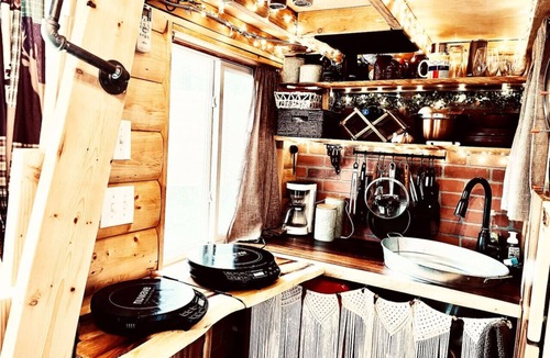 Burbank House | Adorable (Teeny!) Tiny House, Beautiful Views