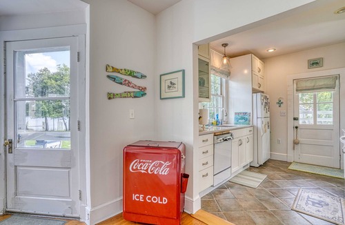 St. Michaels Cottage | Adorable, well-appointed cottage on 2 ac. overlooking beautiful Long Haul Creek