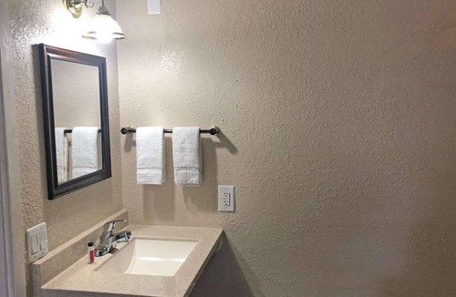 Harrisonville Hotel | Affordable Stay | Knights Inn Harrisonville | Central Harrisonville Location