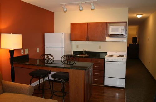 Westover Hotel | Affordable Suites Fayetteville