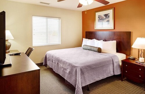 Westover Hotel | Affordable Suites Fayetteville