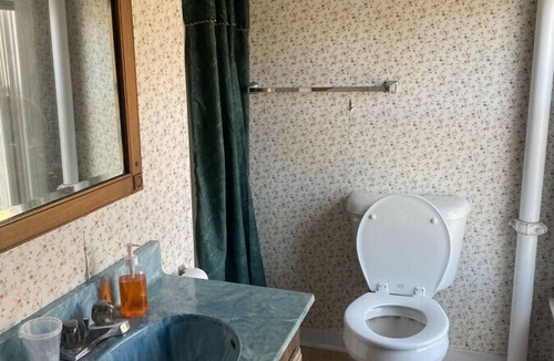 Wabasha Hotel | AH #21 · AH #21 Queen Suite w/SS/Fridge