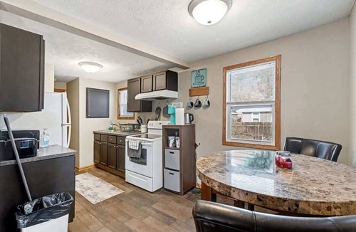 Carter Lake House | Airport Adventure - 5 minutes from Downtown!