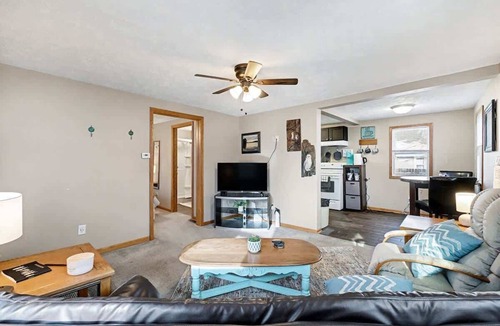 Carter Lake House | Airport Adventure - 5 minutes from Downtown!