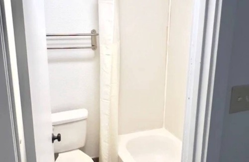 Tulsa Hotel | Airport Inn